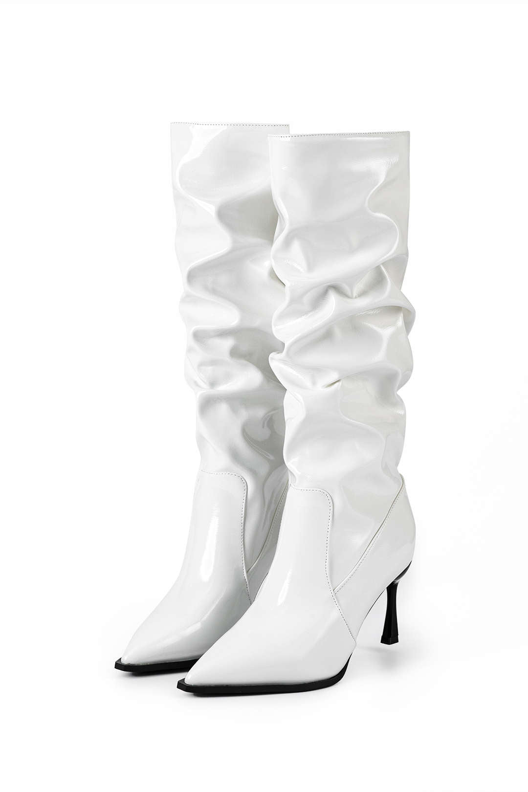 Botas de Cuero Sintético con Pliegues y Punta Afila