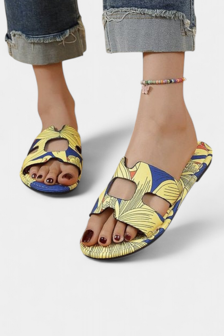 Berenice Sandalias Planas Multicolores con Estampado Tropical