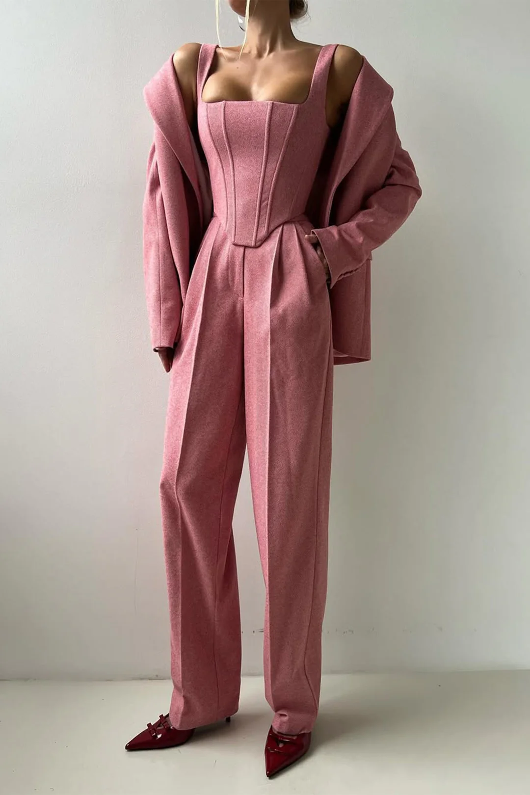 Dolce - Conjunto de Tres Piezas con Blazer de Doble Botonadura