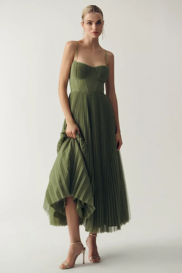 Vestido Olivia Elegancia moderna con espalda descubierta