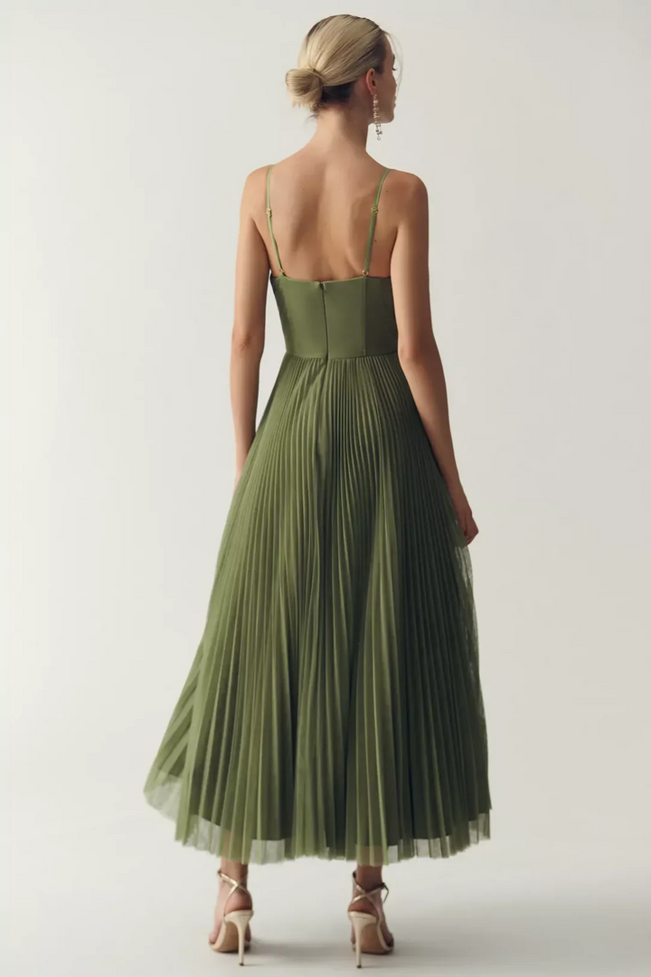 Vestido Olivia Elegancia moderna con espalda descubierta